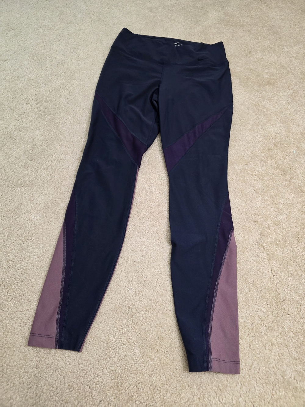 Nike Black with Plum Panel Athletic Leggings Size M
